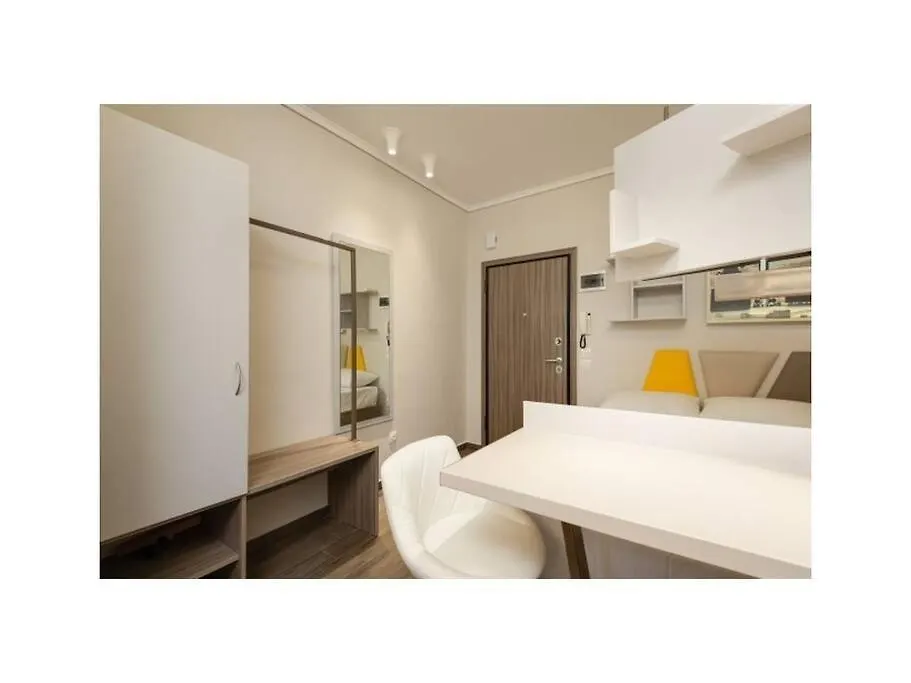 The City Of Thessaloniki In A Cozy Studio Apartment